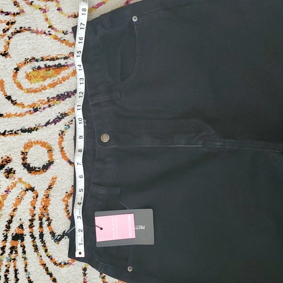 PrettyLittleThing Jeans NWT - Picture 8 of 12